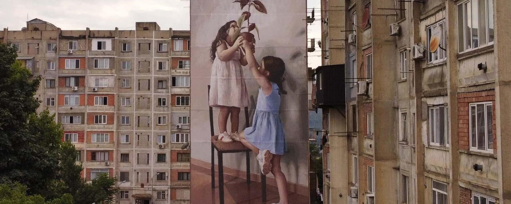 Girls Planting - Edoardo Ettorre