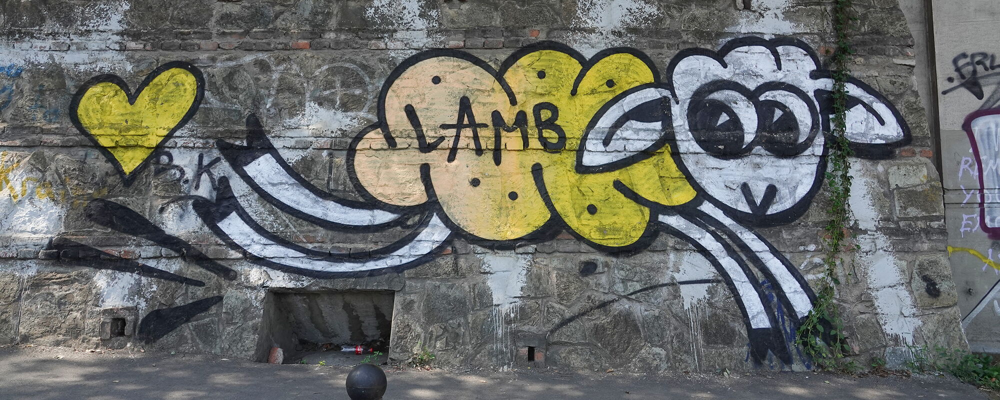 Lamb Graffiti in Tbilissi