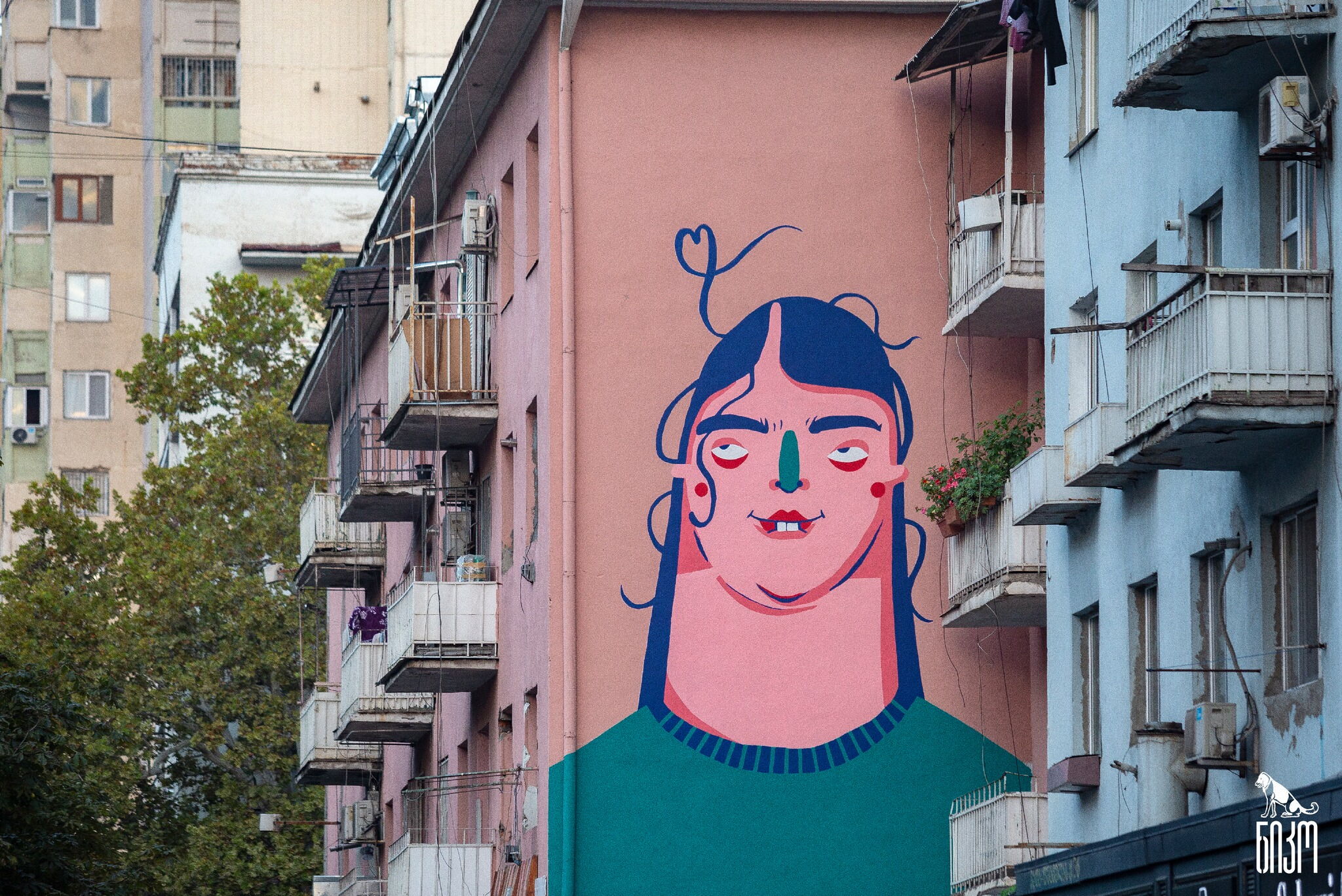 Weirdo Girl - Daniela Herodosova