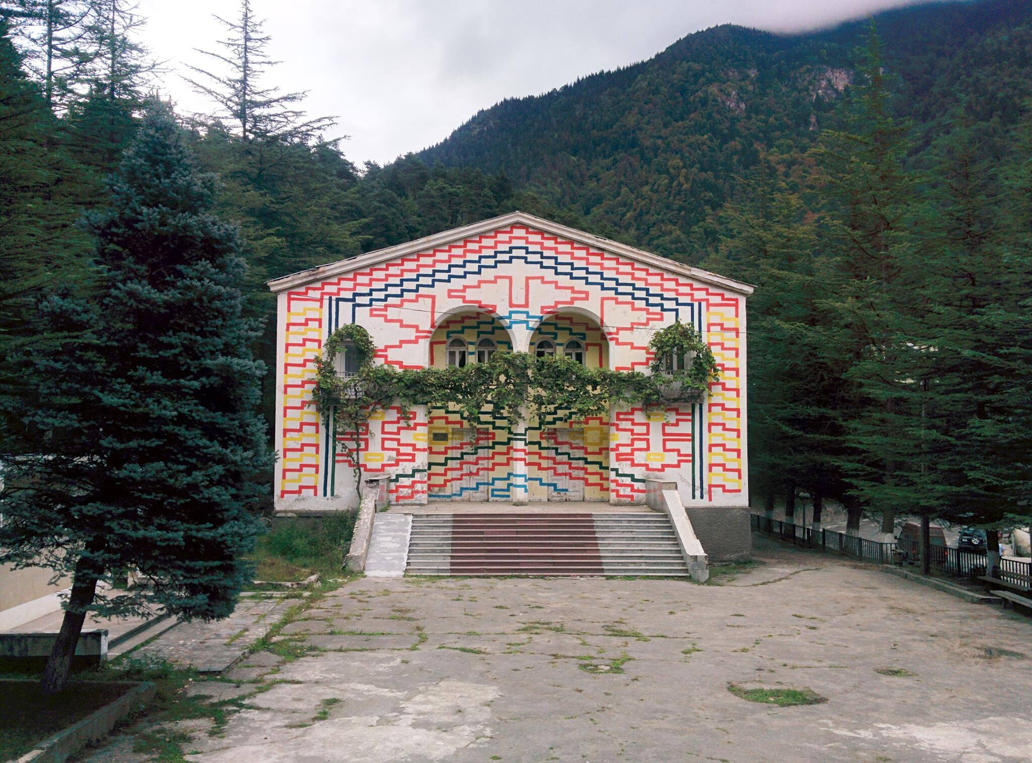 Shuakhevi Cultural Center - Dr. Love & Olivier Hölzl